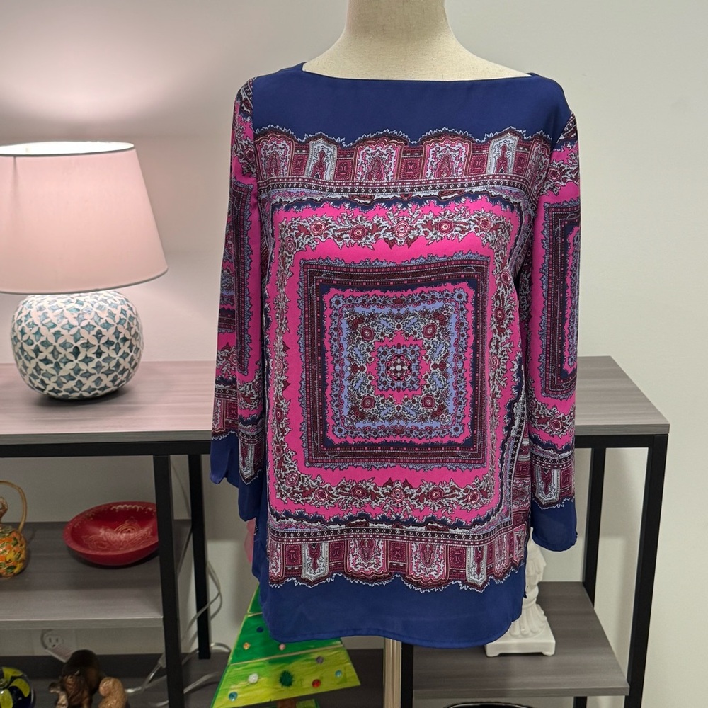 ✨ Adrianna Papell Blue & Pink Scarf Print Blouse Top – Women’s S ✨